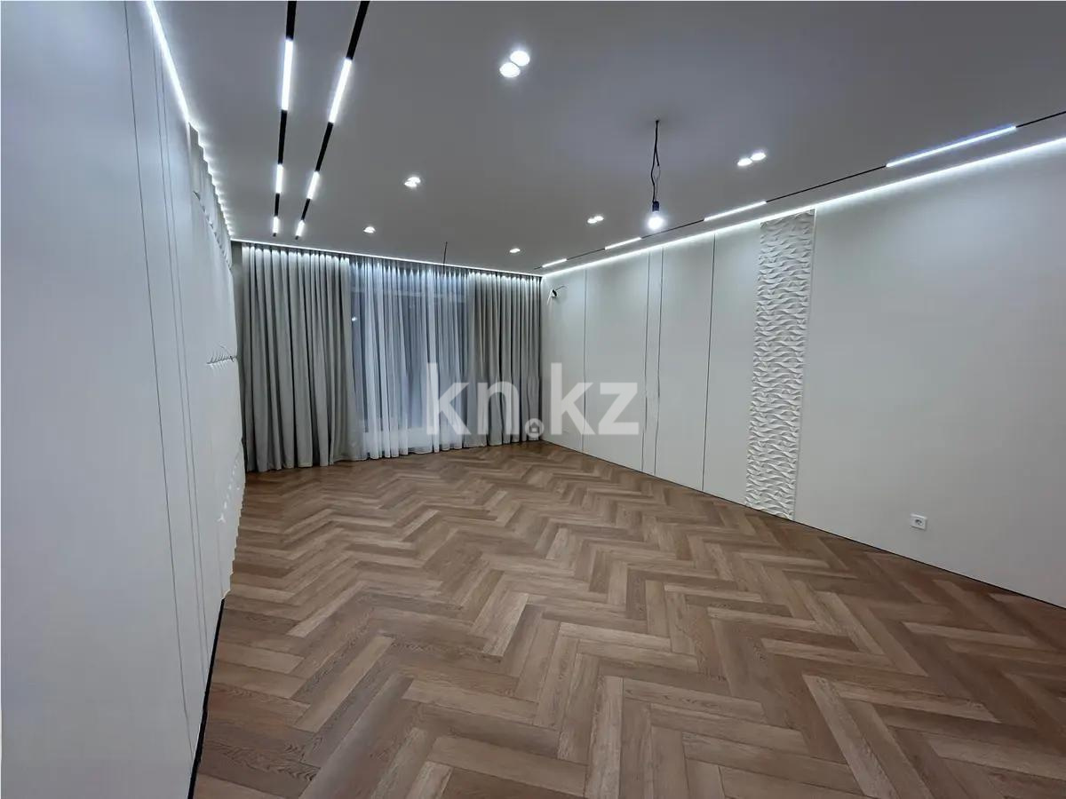 Продажа 3-комнатной квартиры, 128 м², пр. Кабанбай батыра, дом  56 в Астане