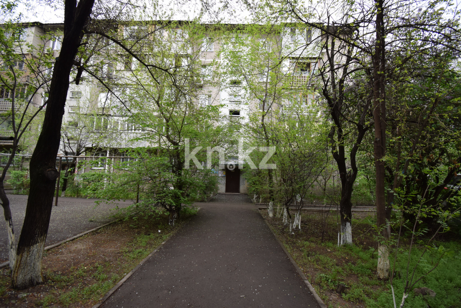 Продажа 2-комнатной квартиры, 43.2 м² в Алматы - фото 2