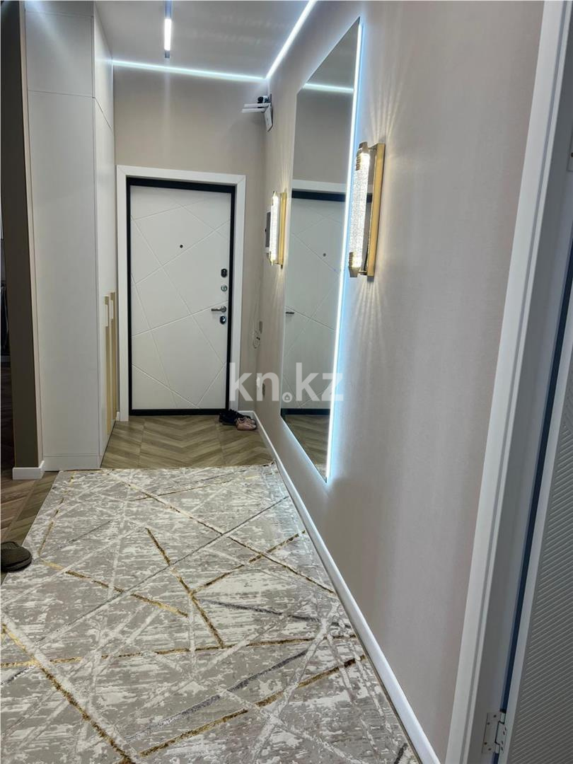 Продажа 3-комнатной квартиры, 75 м², ул. Муканова в Караганде - фото 12