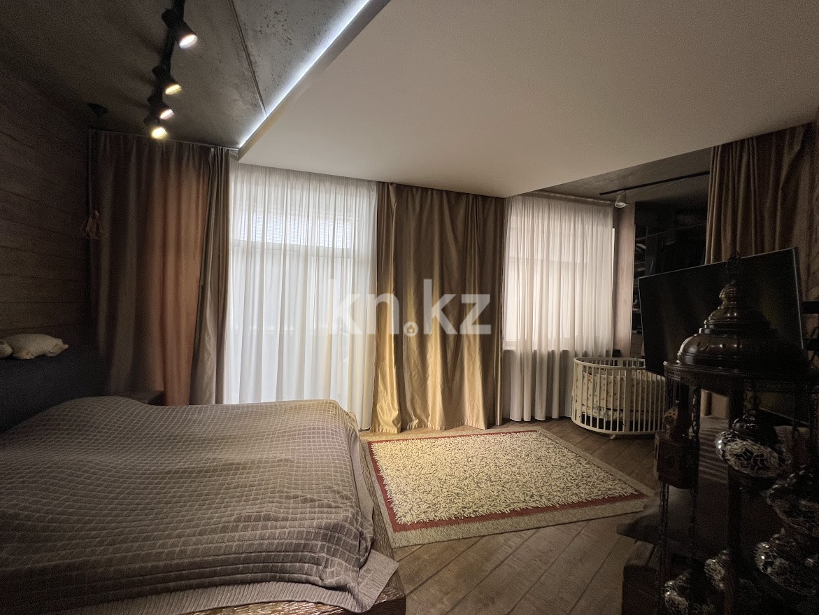 Продажа 3-комнатной квартиры, 161 м² в Караганде - фото 13
