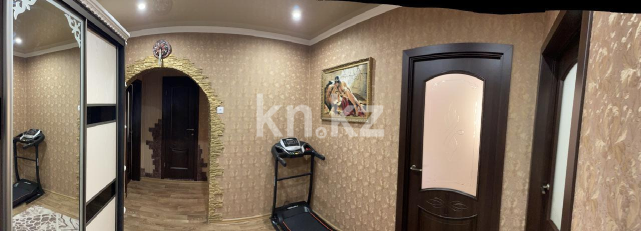 Продажа 3-комнатной квартиры, 64 м², пр. Шахтеров, дом  9 в Караганде - фото 11