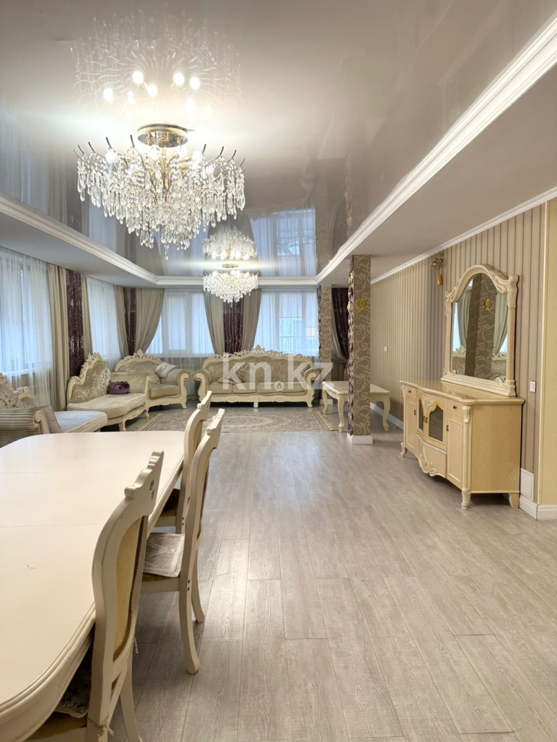 Продажа 5-комнатной квартиры, 240 м², ул. Романтиков в Астане - фото 2