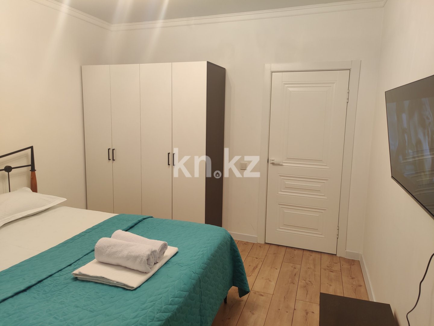 Аренда 1-комнатной квартиры посуточно, 40 м², ул. Сатпаева, дом  90/62 - ул. Туркебаева в Алматы - фото 10