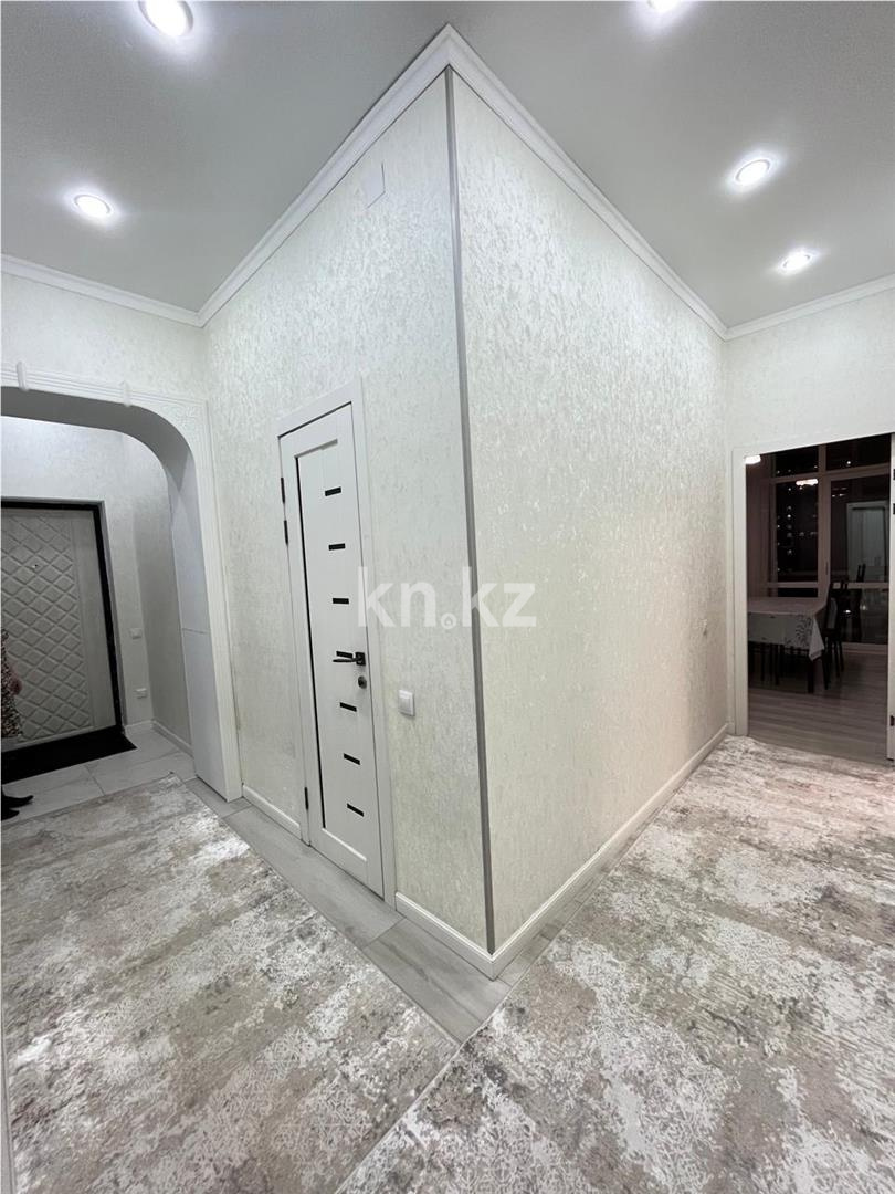 Продажа 3-комнатной квартиры, 84 м², ул. Ашимова, дом  21 в Караганде - фото 11