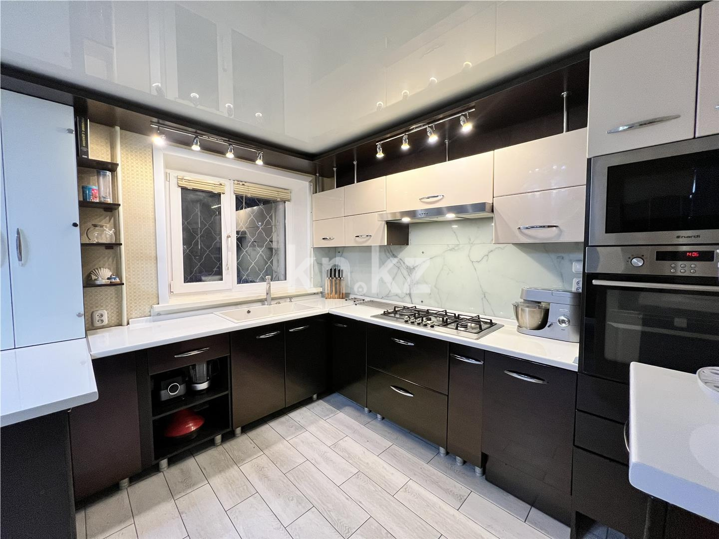 Продажа 5-комнатной квартиры, 129 м², пр. Момышулы в Темиртау - фото 12