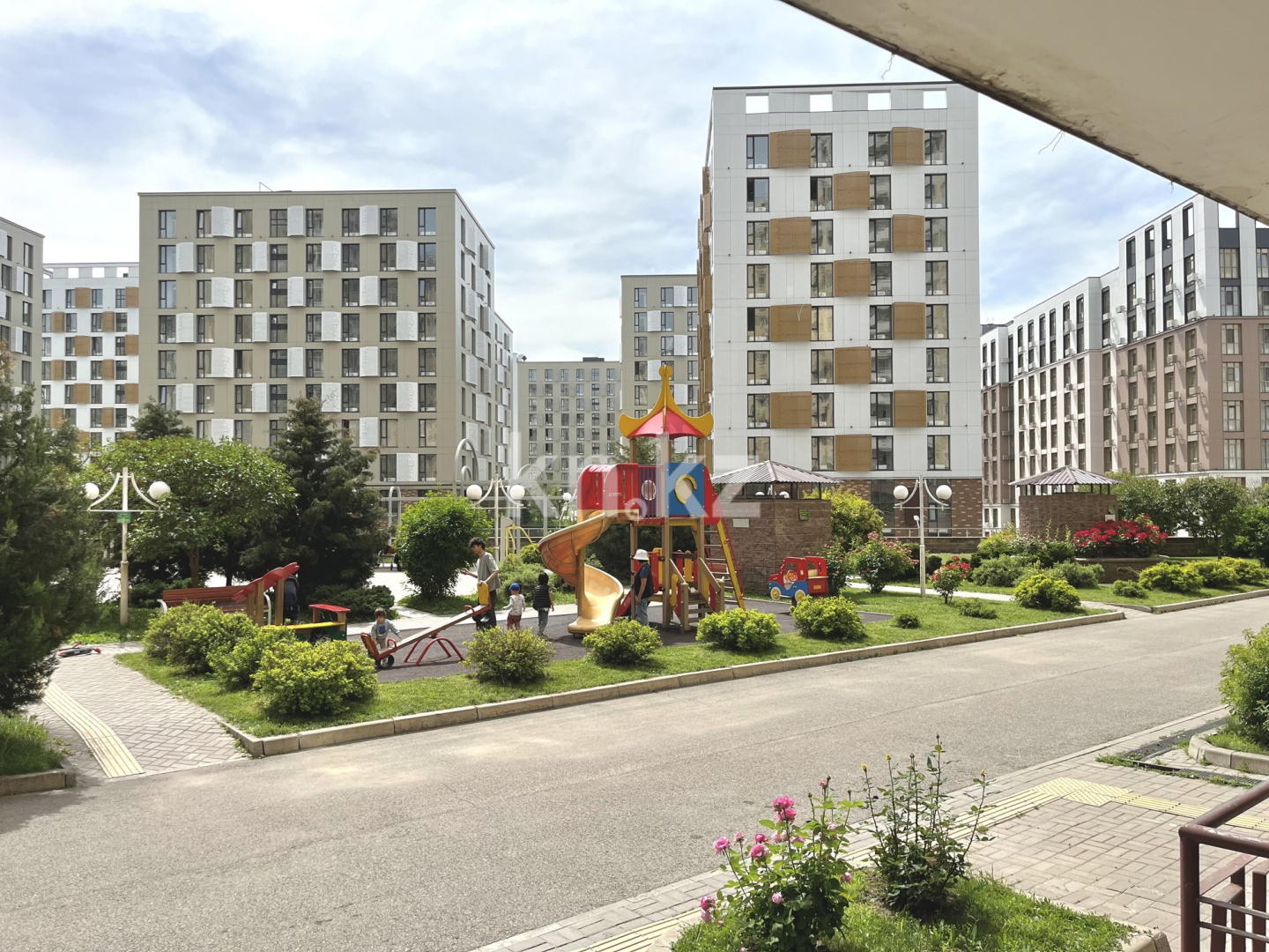 Продажа 2-комнатной квартиры, 72.4 м² в Алматы - фото 14