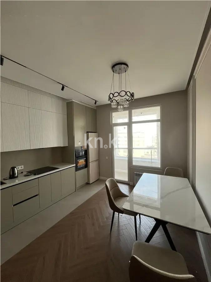 Продажа 2-комнатной квартиры, 69 м², ул. Утеген батыра, дом  11д в Алматы - фото 2