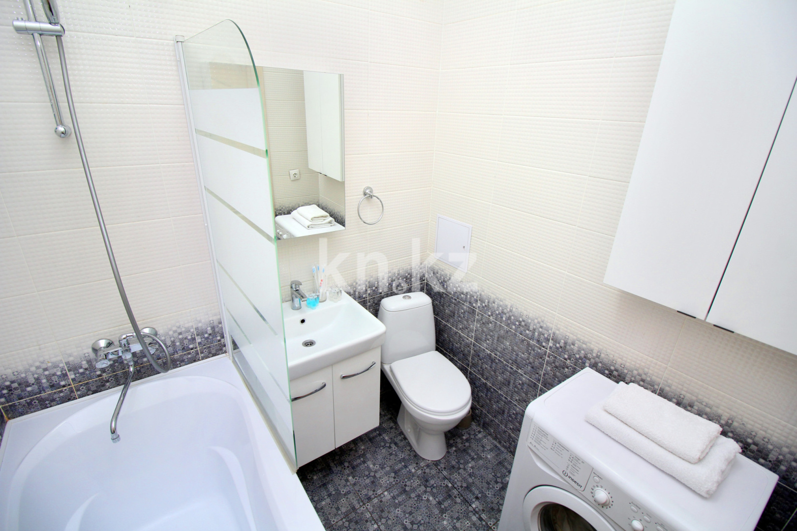 Аренда 1-комнатной квартиры посуточно, 40 м², пр. Абая, дом  109/6 - ул. Манаса в Алматы - фото 20