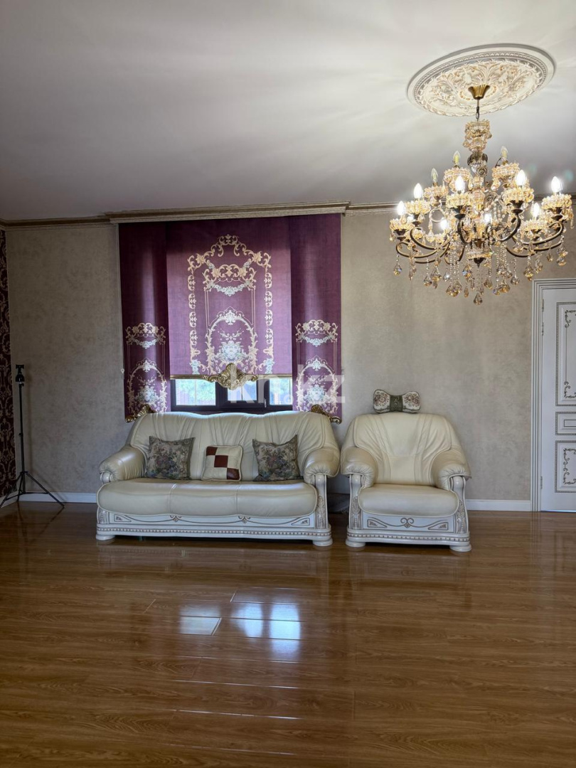 Продажа 5-комнатного дома, 300 м², ул. Космонавтов в Караганде - фото 11