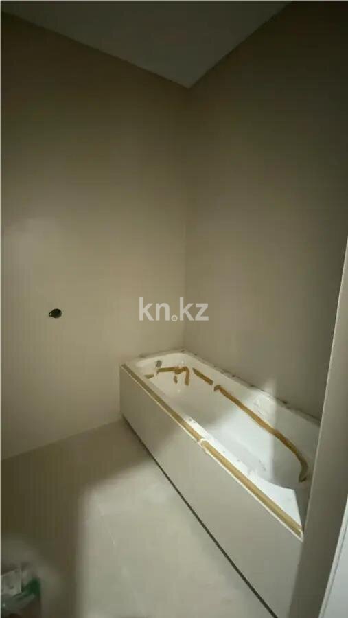 Продажа 3-комнатной квартиры, 90 м² в Караганде - фото 4