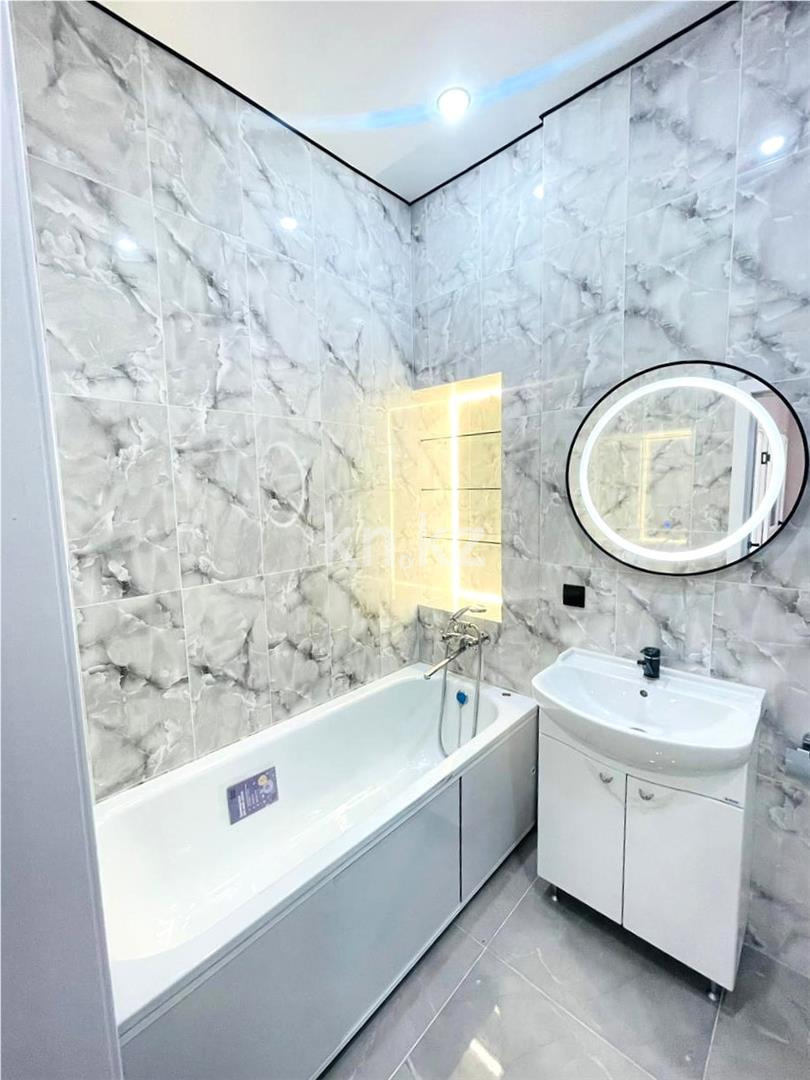 Продажа 2-комнатной квартиры, 62 м², ул. Букетова в Караганде - фото 9