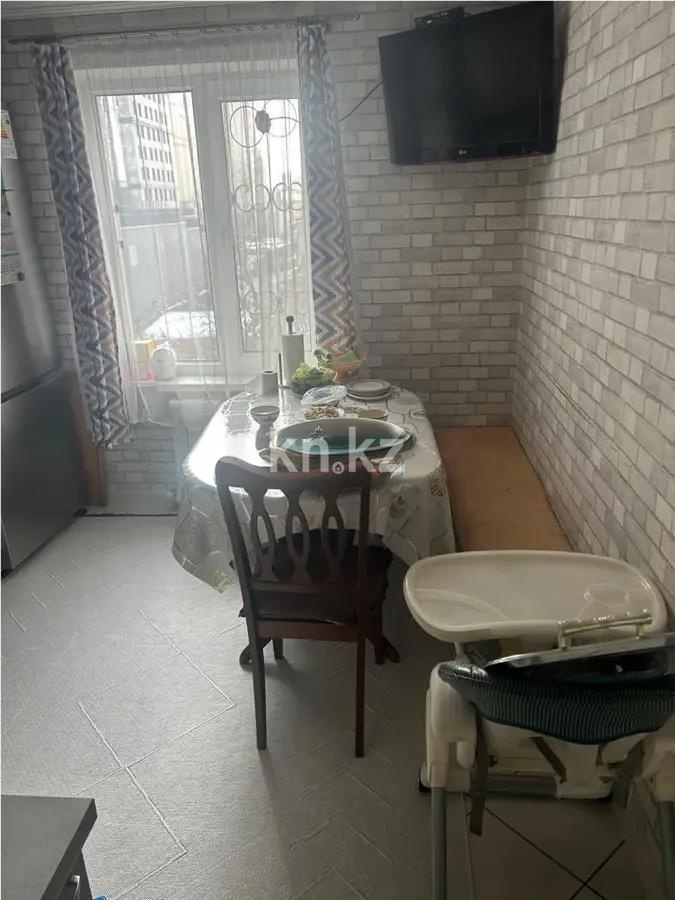 Продажа 4-комнатной квартиры, 83.6 м² в Алматы - фото 5