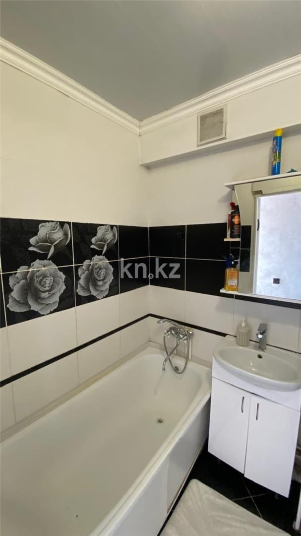 Продажа 3-комнатной квартиры, 61 м², мкр-н Восток-1 в Караганде - фото 8