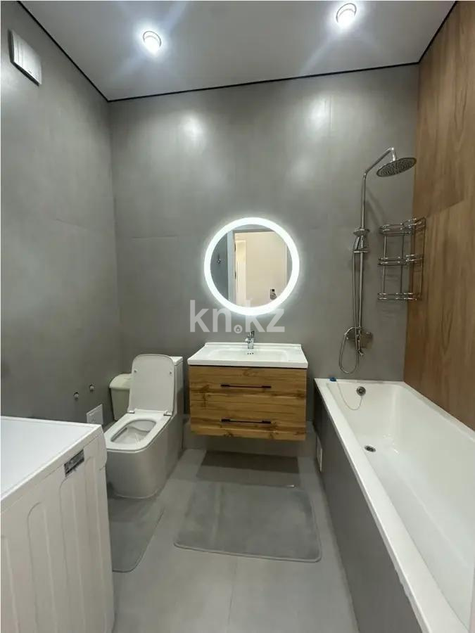 Продажа 3-комнатной квартиры, 69 м², ул. Момышулы, дом  5/3 в Алматы - фото 4