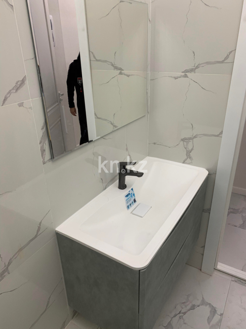 Продажа 1-комнатной квартиры, 50 м², ул. Толеметова, дом  64 в Шымкенте - фото 16