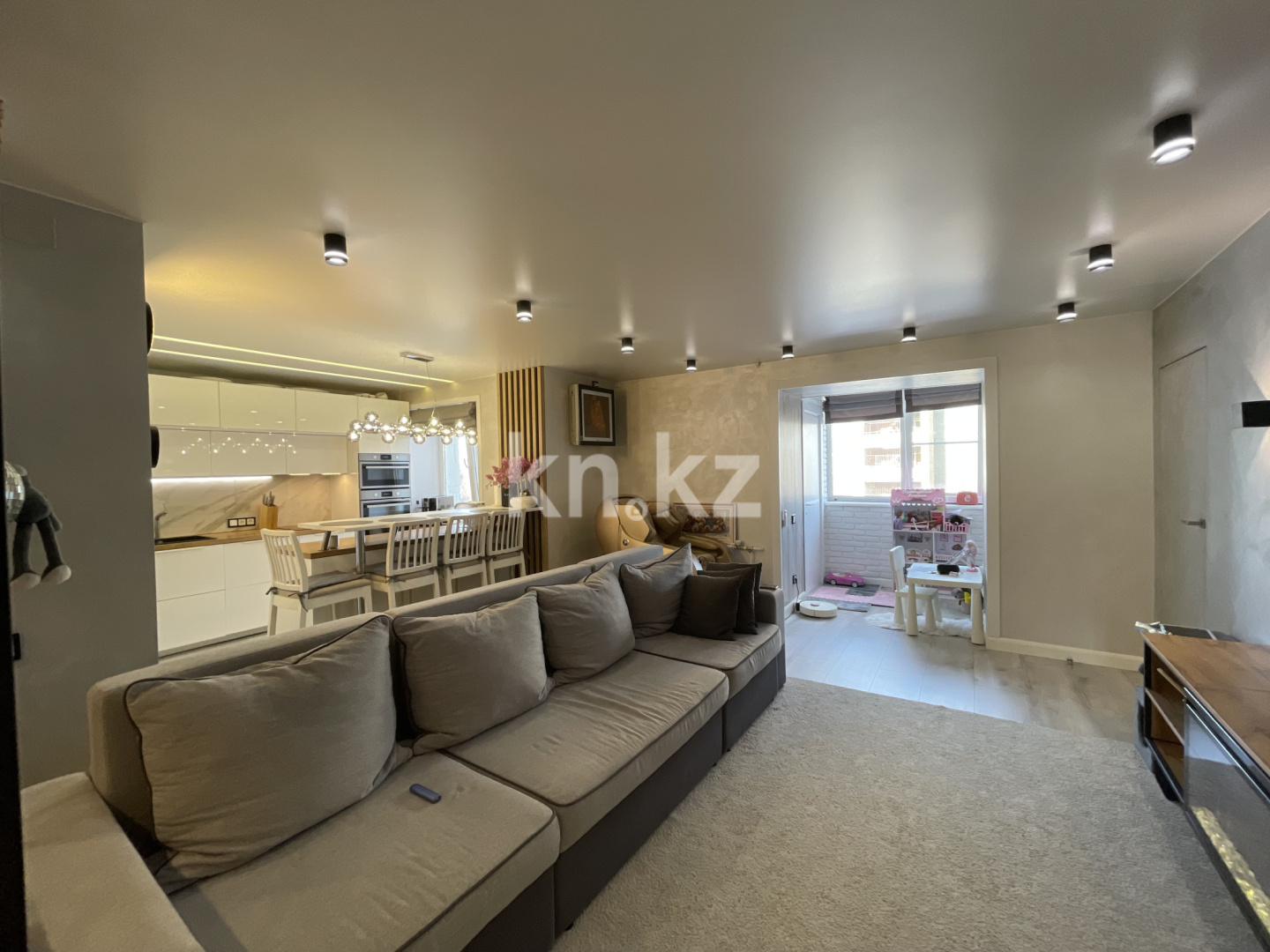 Продажа 3-комнатной квартиры, 80 м² в Усть-Каменогорске - фото 2