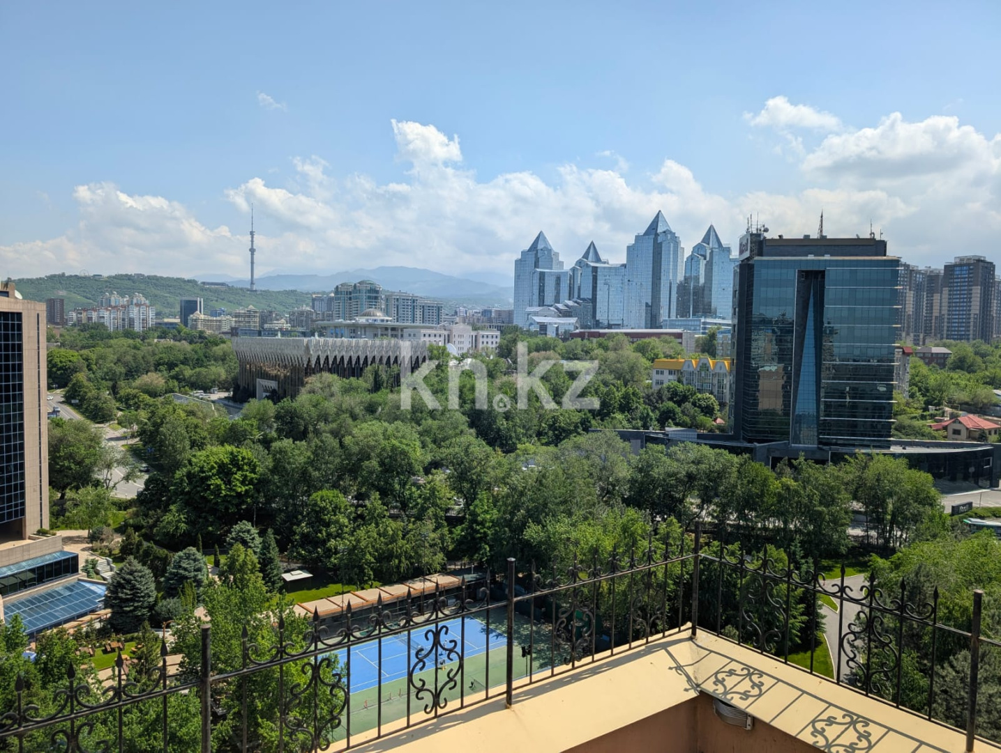 Продажа 3-комнатной квартиры, 201 м² в Алматы - фото 26