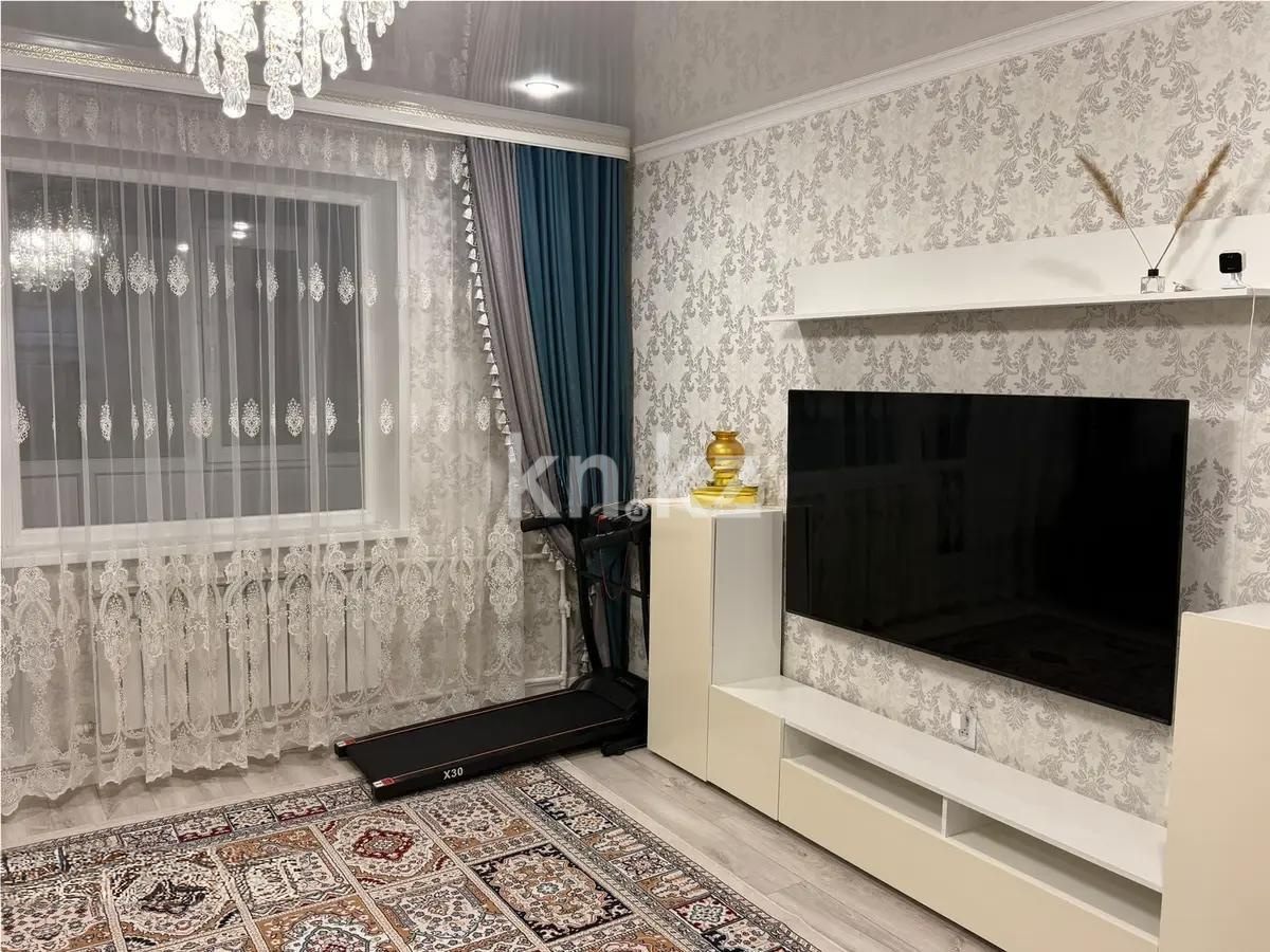 Продажа 4-комнатной квартиры, 80 м², ул. Карла Маркса, дом  3 в Караганде