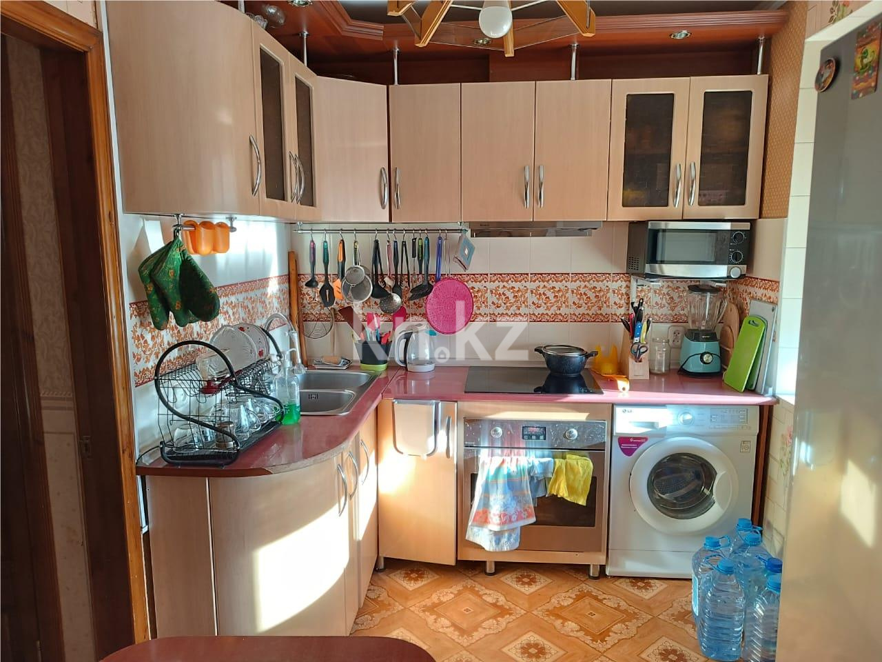 Продажа 4-комнатной квартиры, 100 м², ул. Бакинская в Караганде - фото 11