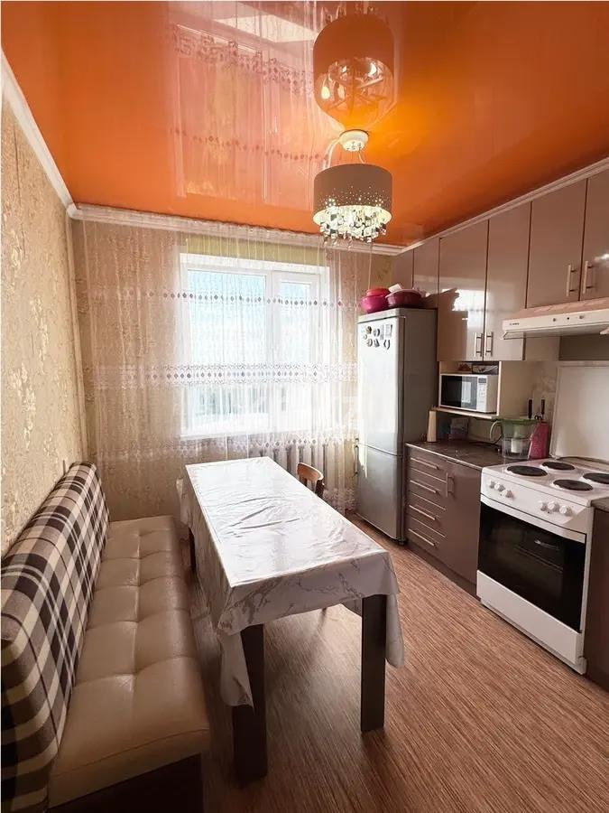 Продажа 3-комнатной квартиры, 65 м², мкр. Голубые Пруды, дом  13 в Караганде - фото 4