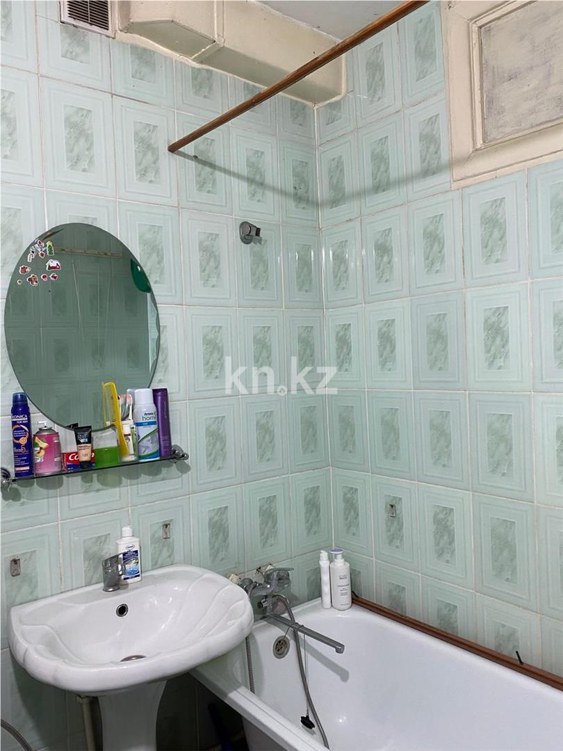 Продажа 1-комнатной квартиры, 33 м², мкр-н 18 в Караганде - фото 6