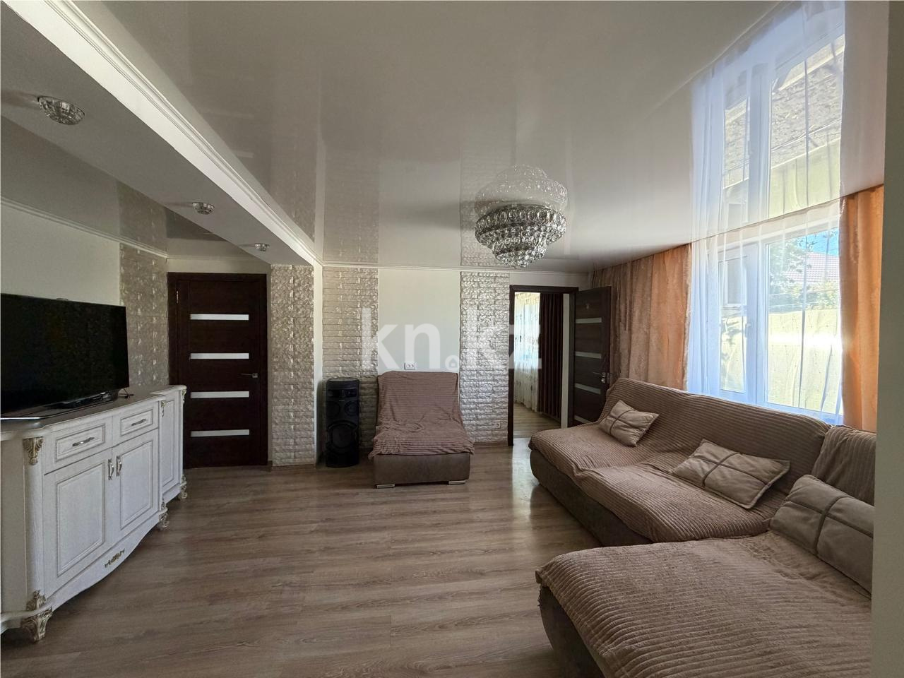 Продажа 5-комнатного дома, 120 м² в Караганде