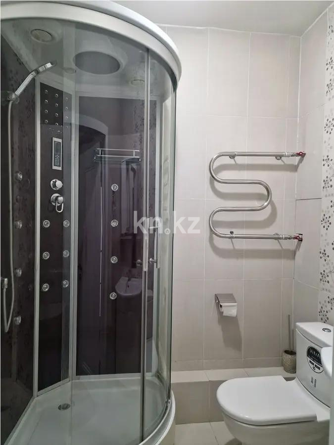 Продажа 2-комнатной квартиры, 65 м², пр. Достык, дом  128 в Алматы - фото 3