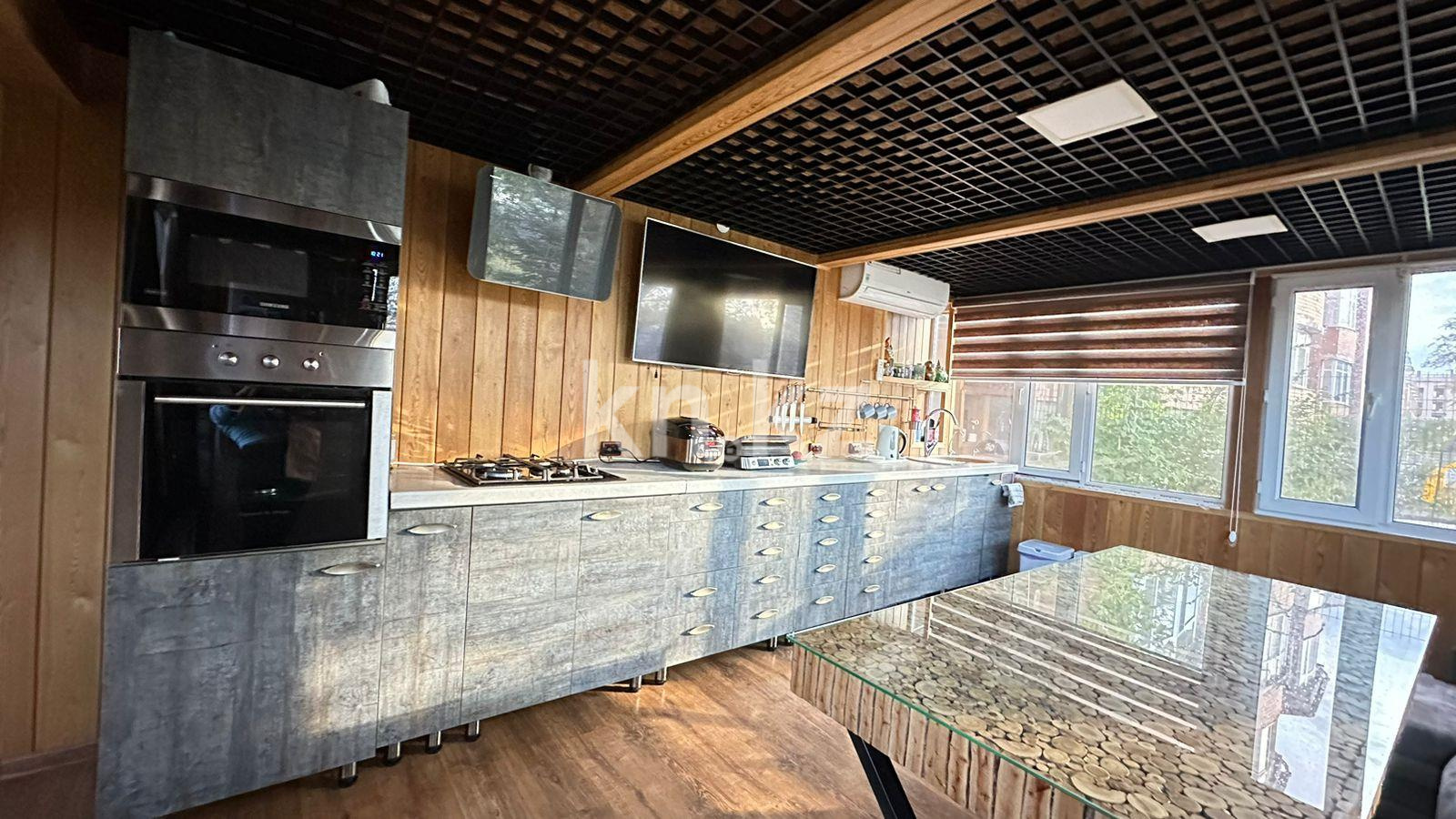 Продажа 5-комнатной квартиры, 160 м², мкр. Алтын Арка в Караганде - фото 16