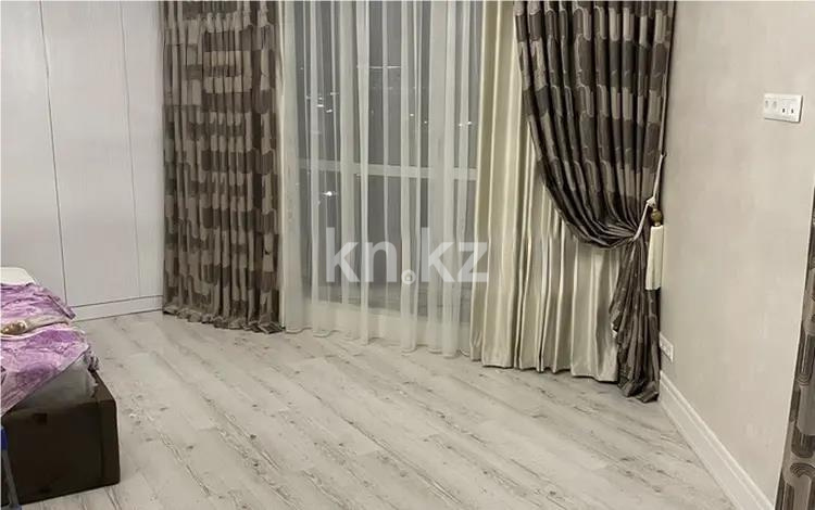 Продажа 5-комнатной квартиры, 222.1 м² в Астане