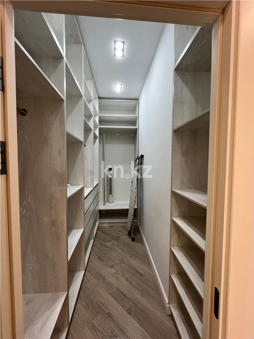 Продажа 1-комнатной квартиры, 41 м², пр. Шахтеров в Караганде - фото 14