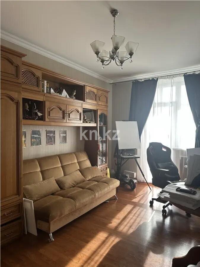 Продажа 4-комнатной квартиры, 197 м² в Караганде - фото 2