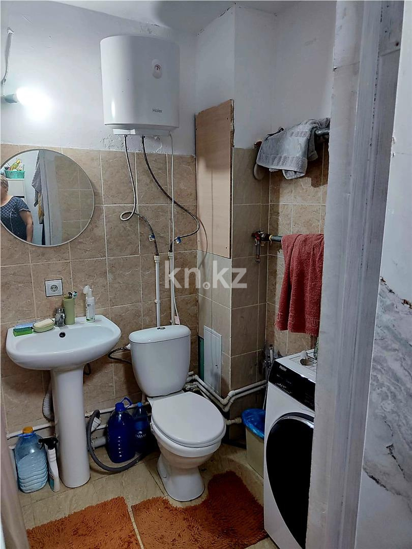 Продажа 1-комнатной квартиры, 37 м², ул. Ашимова, дом  26 в Караганде - фото 10