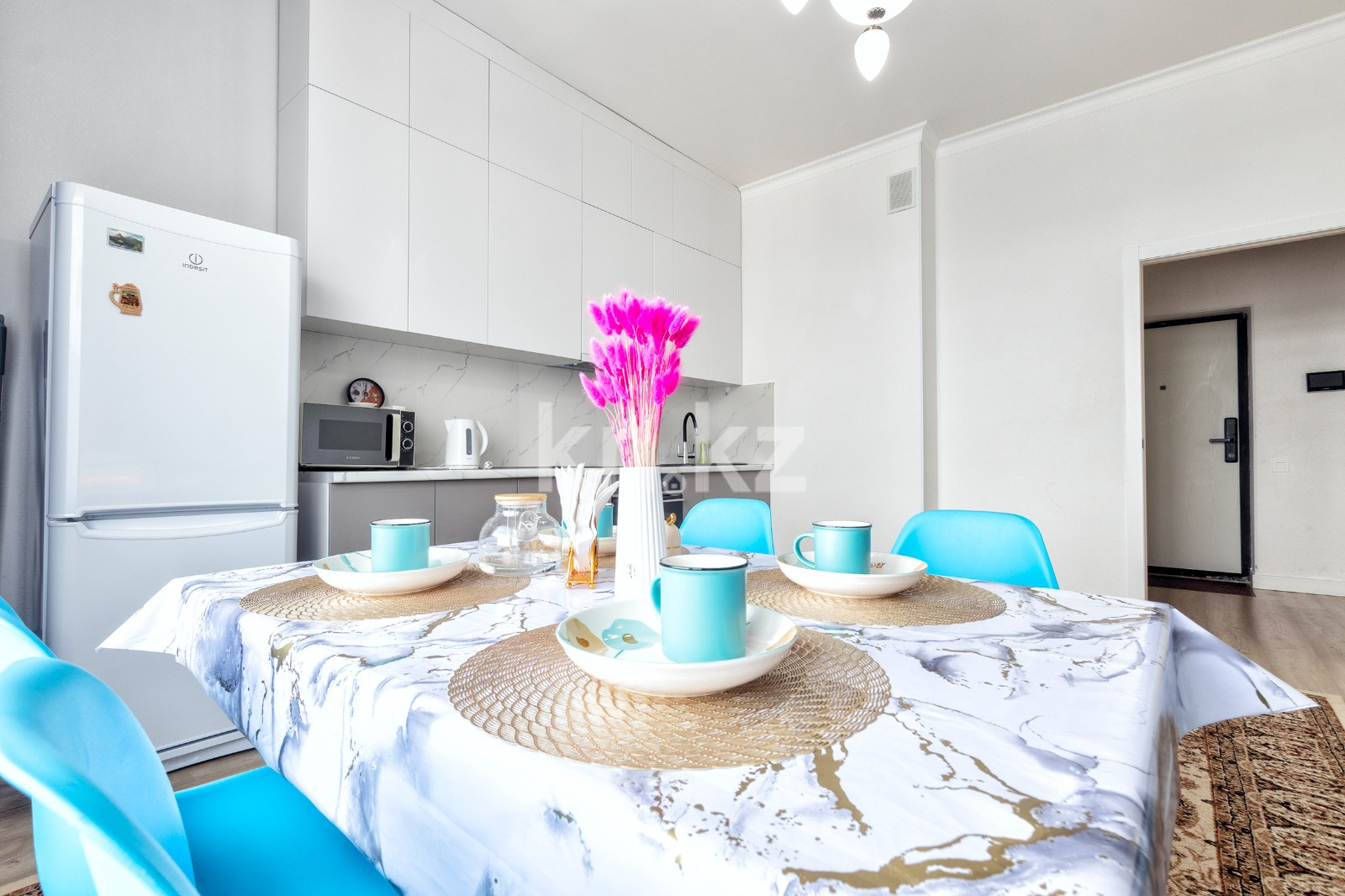 Аренда 2-комнатной квартиры посуточно, 50 м², пр. Туран, дом  43 - ул. Сыганак в Астане