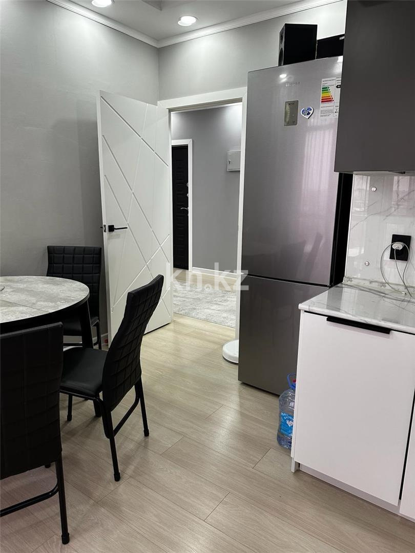 Продажа 2-комнатной квартиры, 65 м², ул. Сатыбалдина в Караганде - фото 6