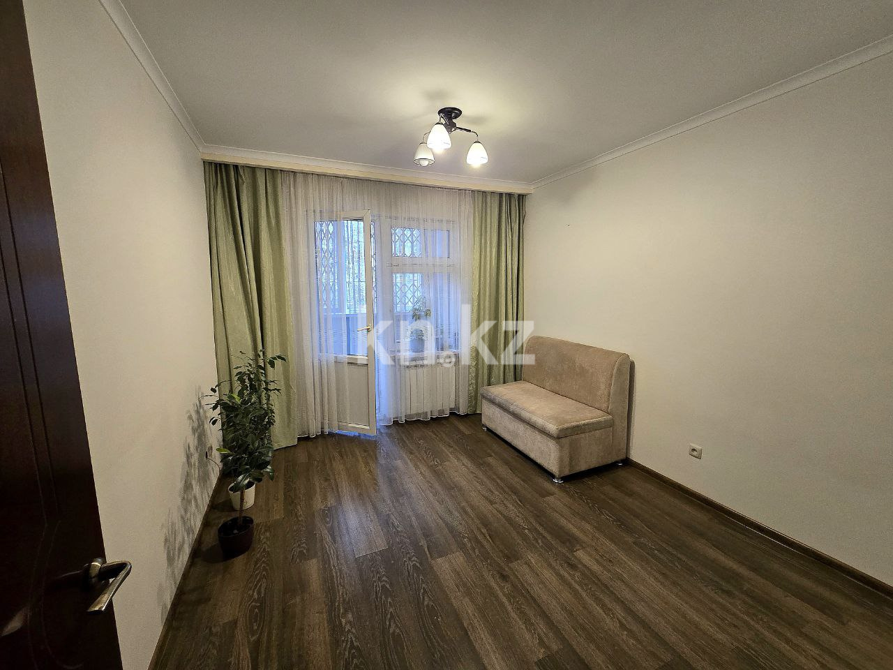 Продажа 4-комнатной квартиры, 80 м², ул. Жандосова в Алматы - фото 7