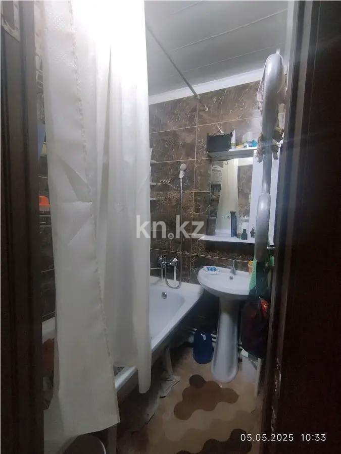 Продажа 2-комнатной квартиры, 44 м², 2 кв-л, дом  24 в Караганде - фото 3