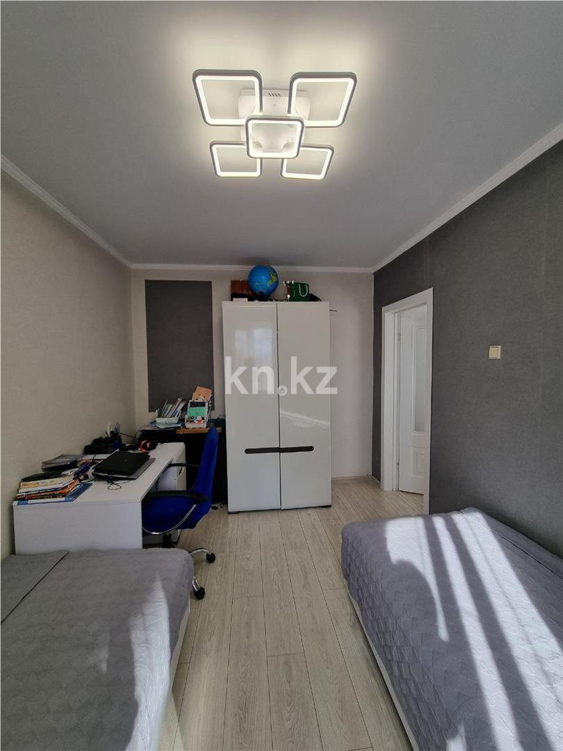 Продажа 4-комнатной квартиры, 83 м², мкр-н Степной-2 в Караганде - фото 2