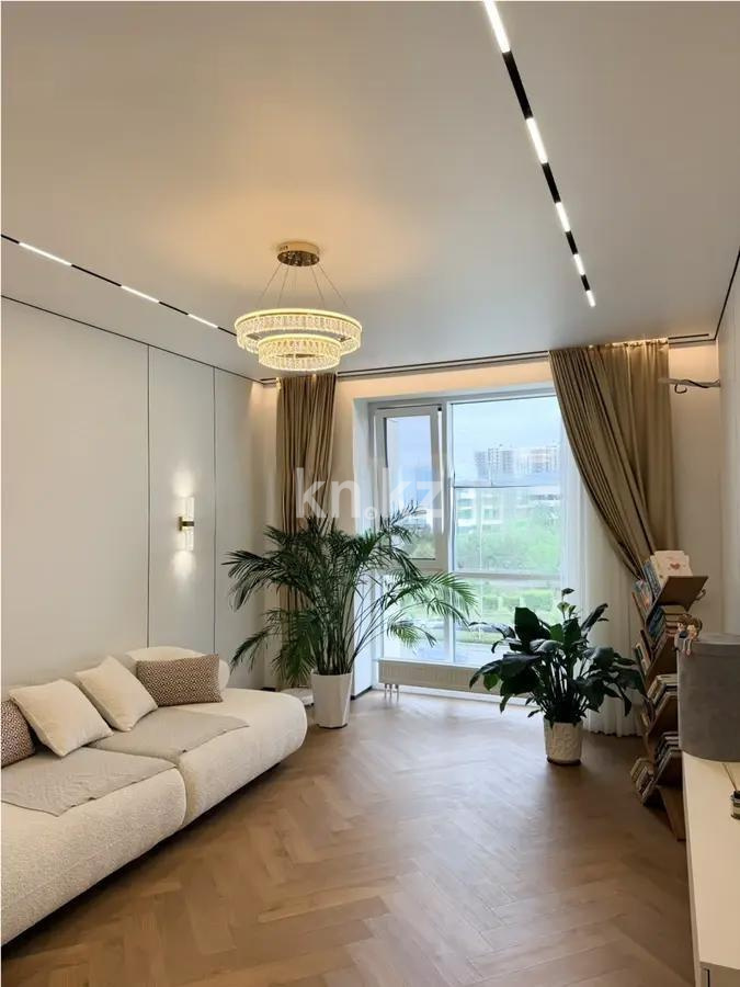 Продажа 2-комнатной квартиры, 72 м² в Астане
