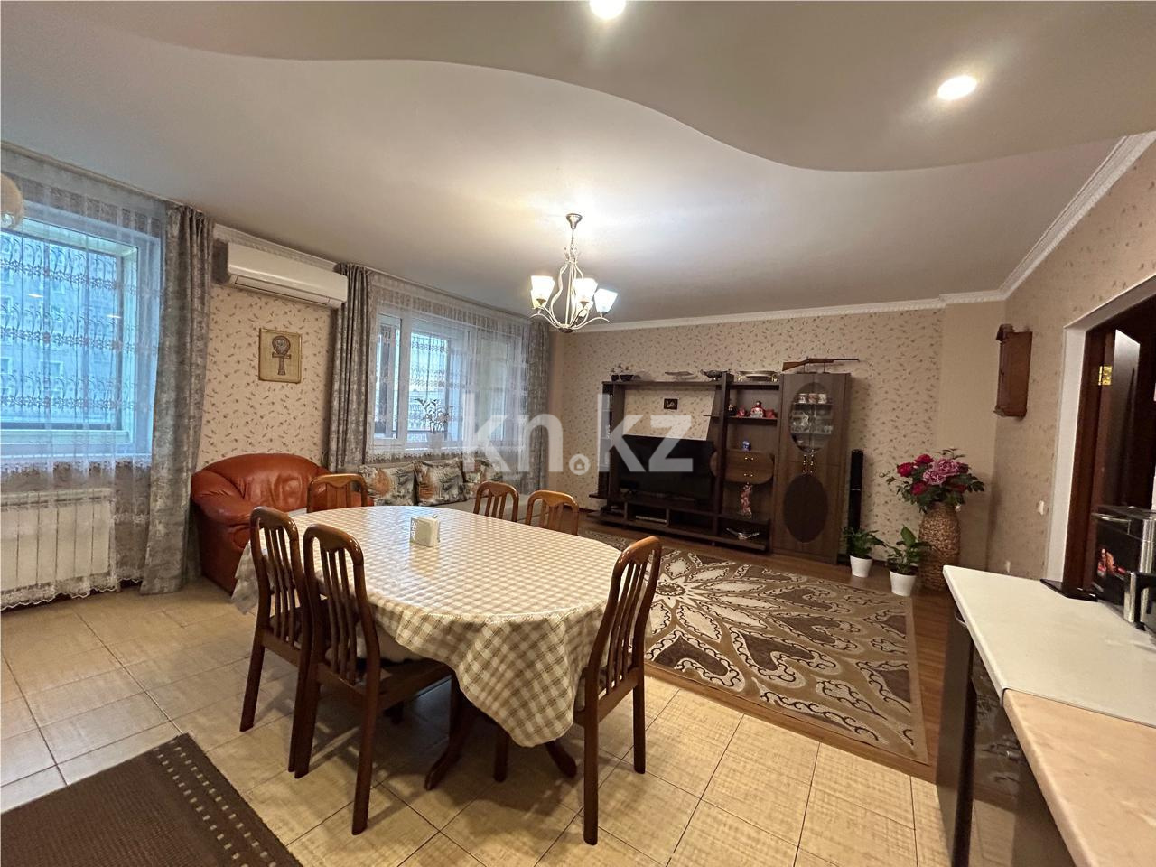 Продажа 4-комнатной квартиры, 156.6 м², ул. Кенесары в Астане - фото 2