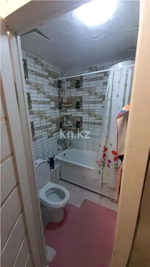 Продажа 2-комнатной квартиры, 45 м², мкр-н 15, дом  7 в Караганде - фото 4