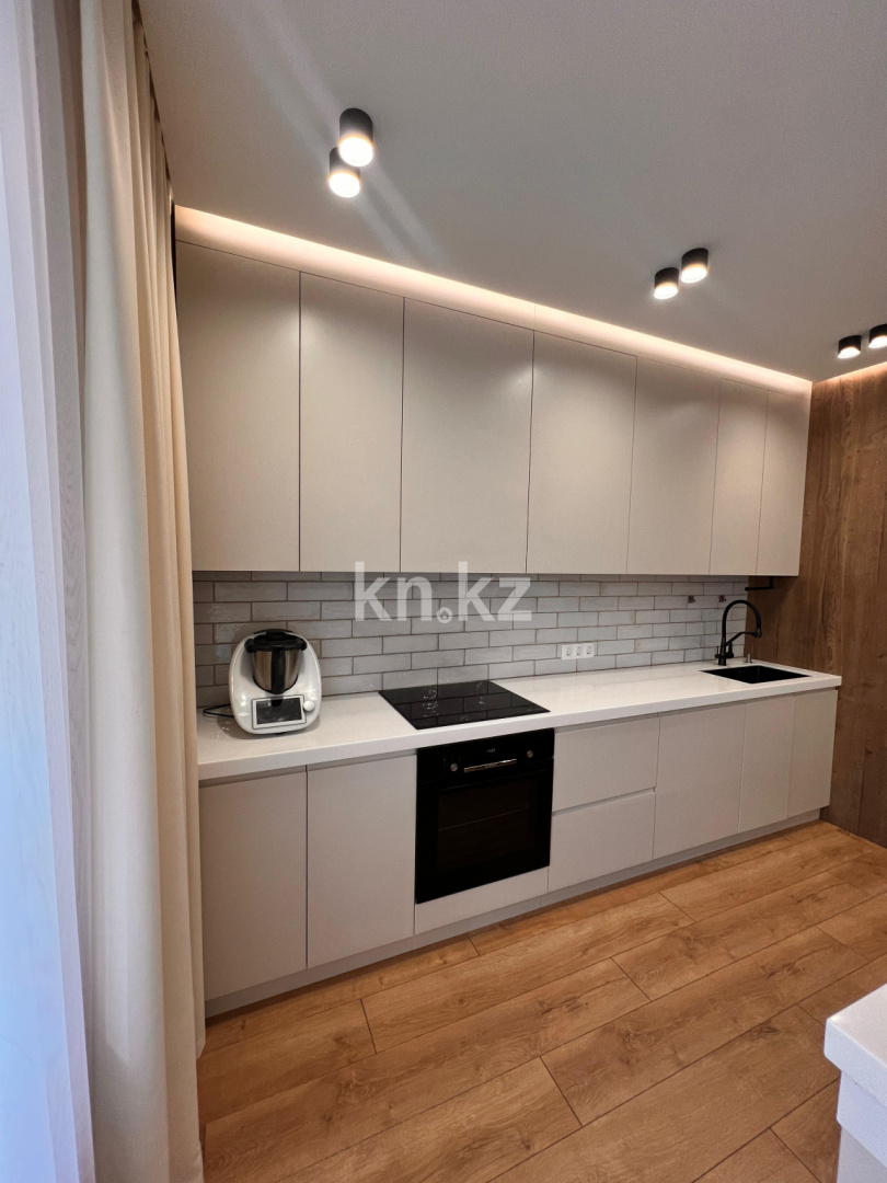Продажа 4-комнатной квартиры, 124 м², пр. Туран, дом  57/3 - ул. Бухар жырау в Астане - фото 8