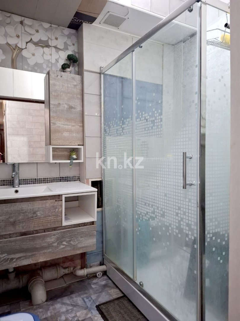 Продажа 2-комнатной квартиры, 60 м² в Усть-Каменогорске - фото 11
