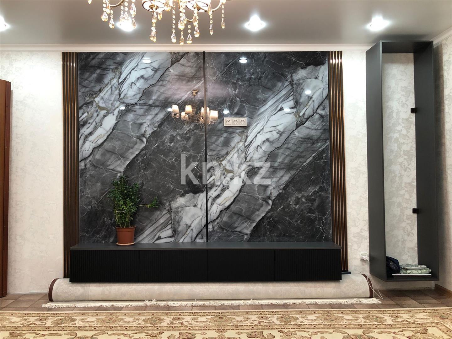 Продажа 4-комнатной квартиры, 77 м², ул. Гапеева, дом  1 в Караганде - фото 2