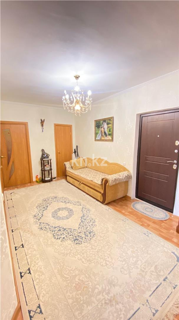 Продажа 2-комнатной квартиры, 65 м², пр. Шахтеров в Караганде - фото 16