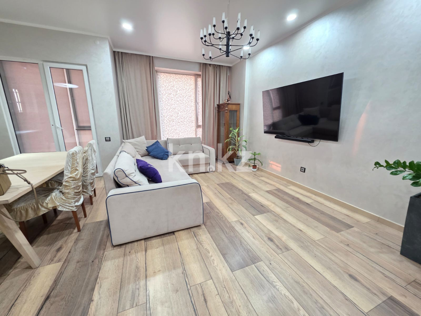 Аренда 4-комнатной квартиры, 120 м², пр. Абая в Алматы - фото 2