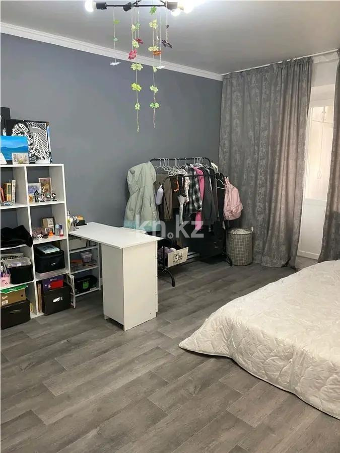 Продажа 3-комнатной квартиры, 70 м², пр. Райымбека, дом  506 в Алматы - фото 3