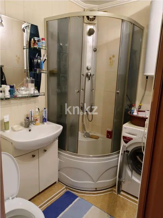 Продажа 4-комнатной квартиры, 75 м², ул. Рыскулова, дом  23 в Караганде - фото 5