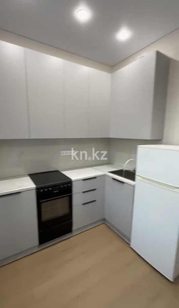 Аренда 1-комнатной квартиры, 43 м² в Астане