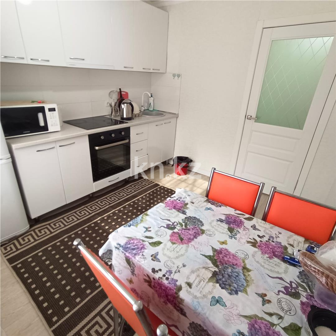 Продажа 1-комнатной квартиры, 42 м², мкр-н Степной-4, дом  17 в Караганде - фото 6