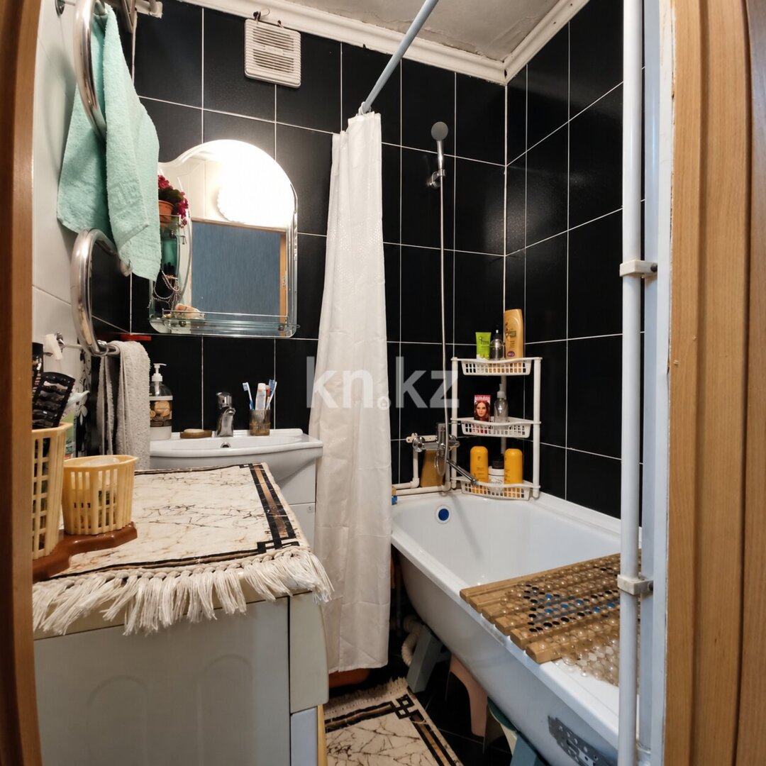 Продажа 4-комнатной квартиры, 61 м² в Караганде - фото 10